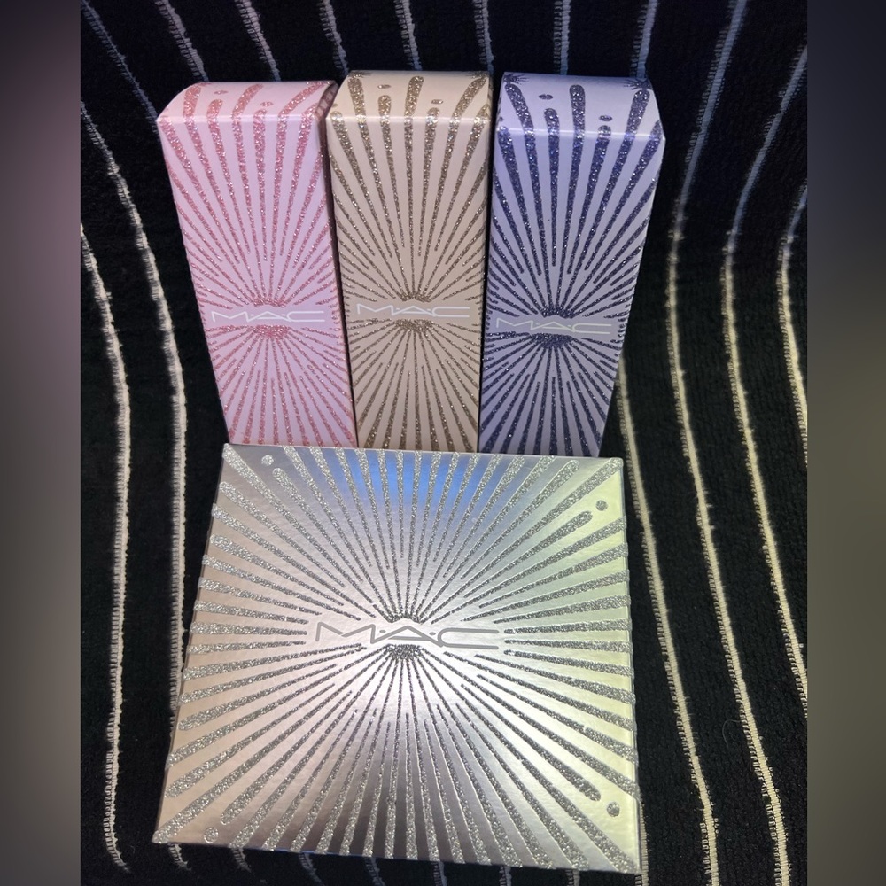 Mac Holiday- Silk Mittens Hand Cream Trio BNIB